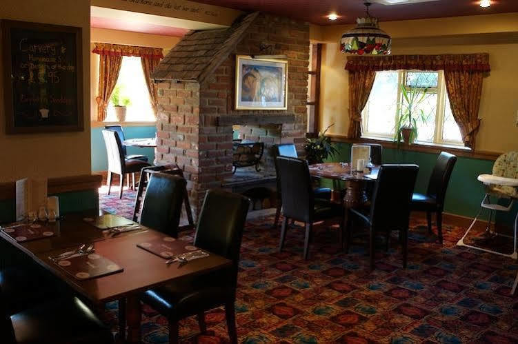 לואיס Newmarket Inn מראה חיצוני תמונה
