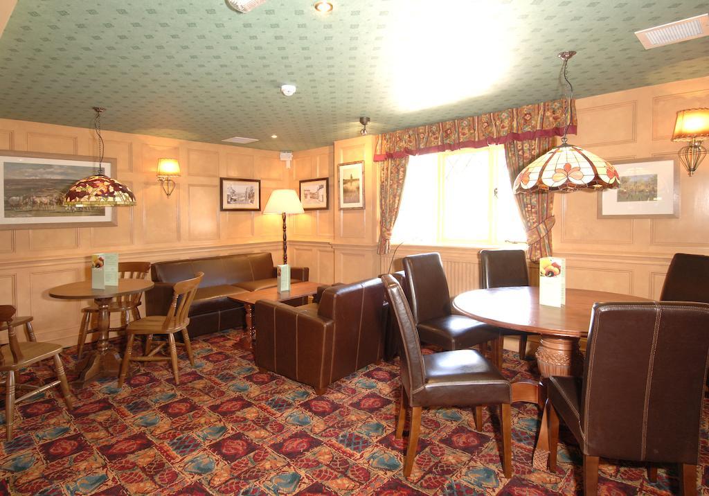 לואיס Newmarket Inn מראה חיצוני תמונה